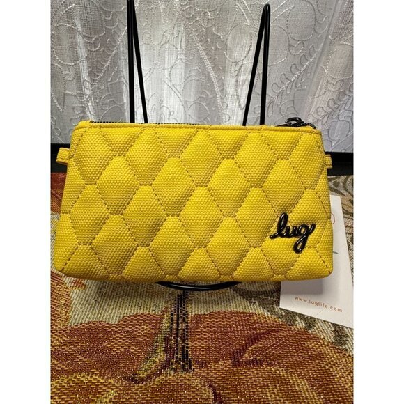 lug Accessories - LUG NEW ITEM Metro XL IN MATTE LUXE ID Pouch w RFID- BANANNA